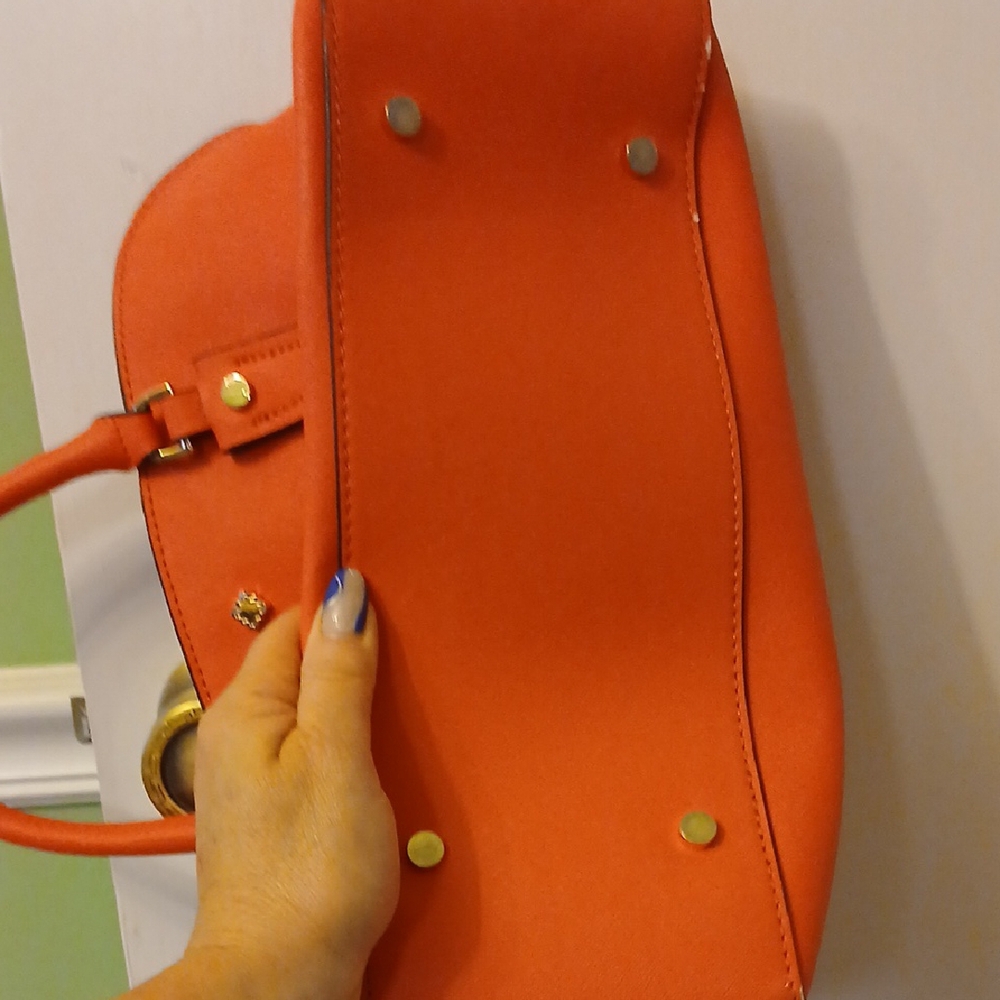 Orange Handbag with Seahorse Charm - Picture 8 of 8